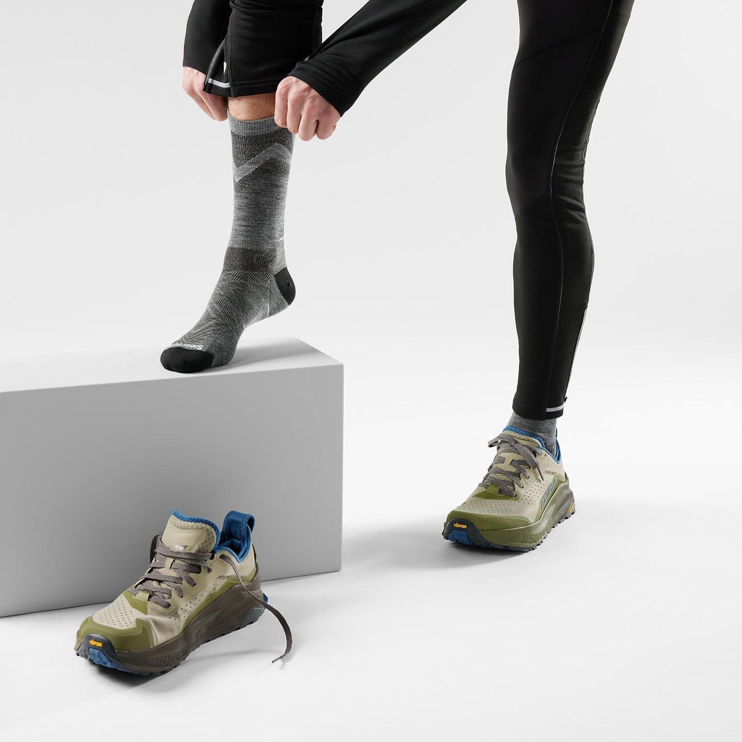 image:imageSmartwool Mens Run Zero Cushion Mid Crew Pattern SocksLight Gray