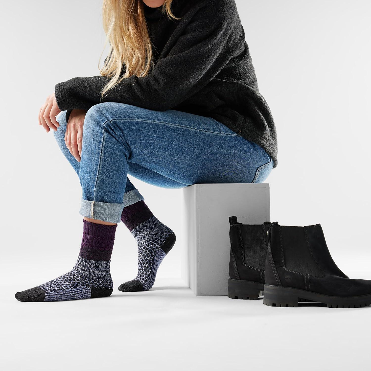 image:imageSmartwool Womens Everyday Cozy Popcorn Cable Crew SocksChalk Violet