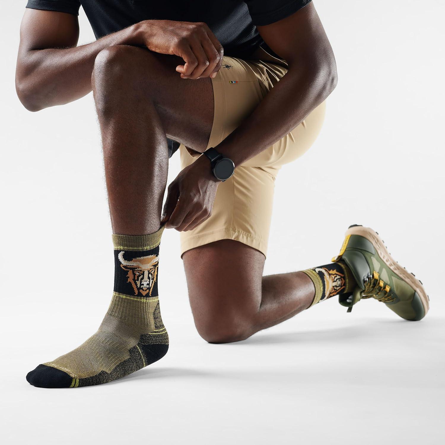 image:imageSmartwool Mens Hike Light Cushion Bison Crew SocksWinter Moss