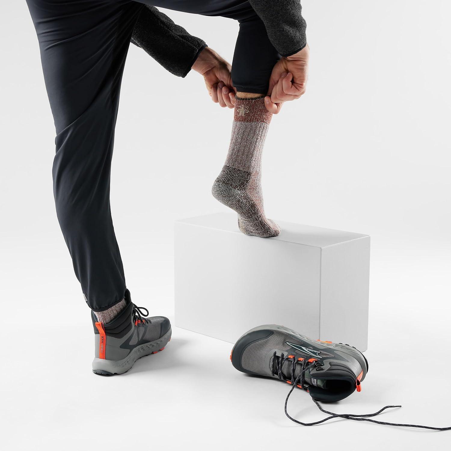 image:imageSmartwool Unisex Hike Classic Edition Extra Cushion Second Cut Crew SocksPicante